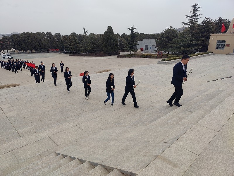 202304061680743515266754.jpg 獻花.jpg