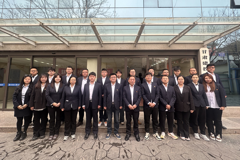 202404151713143548494743.jpg 集體照--一安公司.JPG